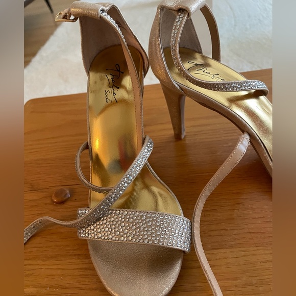 Thalia Sodi Women's Darria Embellished Evening Sandals Thalia Sodi size 5.5 M - Picture 3 of 7